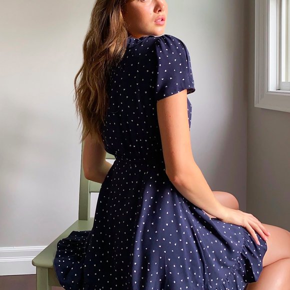 Aritzia Dresses & Skirts - Sunday Best Ruffle Wrap Dress